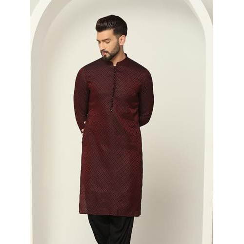 Kisah Men's Kurta, Maroon Jacquard, Woven Design Regular Fit Mandarin Collar Long Sleeves (Xl)