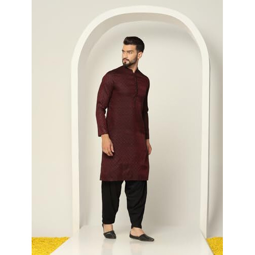 Kisah Men's Kurta, Maroon Jacquard, Woven Design Regular Fit Mandarin Collar Long Sleeves (Xl)