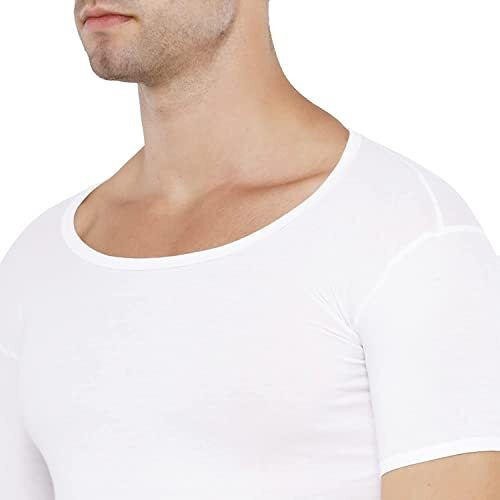 Rupa Men's Solid Regular Fit Vest (Jon_Po5_Rns_White L)