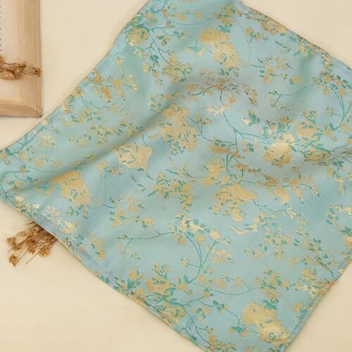 Vibhavari Men's Green Pocket Square