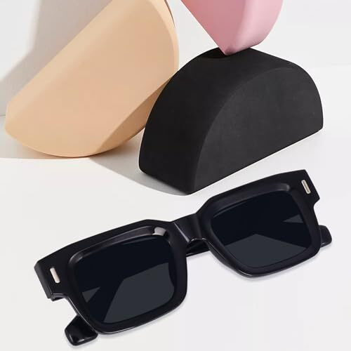 Peter Jones Unisex Large Square Uv/Ub Protected Sunglasses | Lightweight & Durable Tac Frame With Hd Vision Lenses | Scratch-Resistant, Stylish Eyewear For Complete Uv Protected (Model 3688), Black