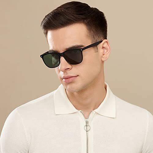 John Jacobs|Uv Protection Non-Polarized Sunglasses For Men & Women|Black Green Solid Full Rim Wayfarer Jj S13311-C3 - Pack Of 1,Large