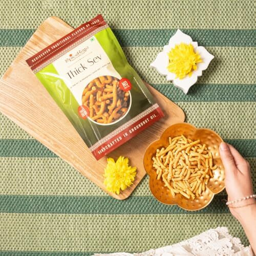 Spiceraga | Thick Sev Pack Of 5 | No Palm Oil | Pure Groundnut Oil | No Trans Fat | Crispy & Spicy Teatime Snack | Healthy Namkeen Moti Sev | 100% Natural Ingredients | 140G Each