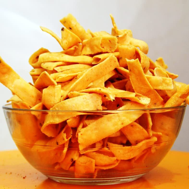 Vin Festival Snack Combo - Pack Of 7 - Karaikudi Adhirasam 250G | Coconut Milk Murukku 120G | Sweet Sev 250G | Karupatti Halwa 250G | Seeval Or Vola Pakkora 250G | Gundu Murukku 250G | Spicy Thenkuzhal Muruku 100G