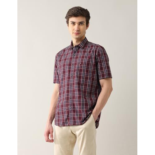 Arrow Men's Fitted Shirt (Asaeosh1296_Maroon