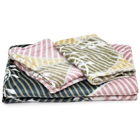 Cozy Furnish Fleece Winter Double Size Woolen Warm 300 Threadcount Bed Sheet With Pillow Covers For Winters 228X254 Cm Woolen Bedsheet For Double Bed With Pillow Covers
