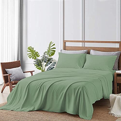 Yrm Bedding's 800-Series Platinum Collection Giza Egyptian Cotton Bedsheet With 2-Pillow Covers | Double Bed Bedsheet - Emerald Green