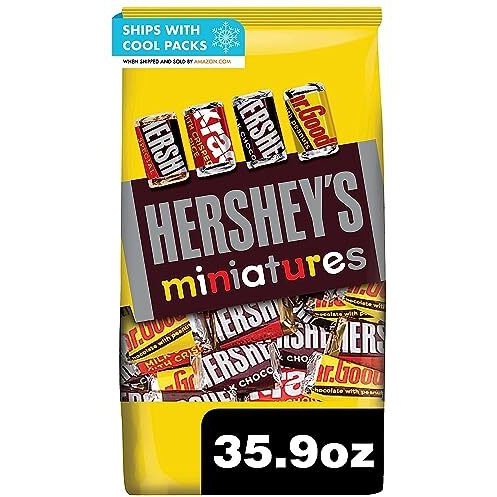 Hershey's Miniatures Assorted Chocolate Candy Party Pack, 35.9 Oz 1.01 Kg (Imported)