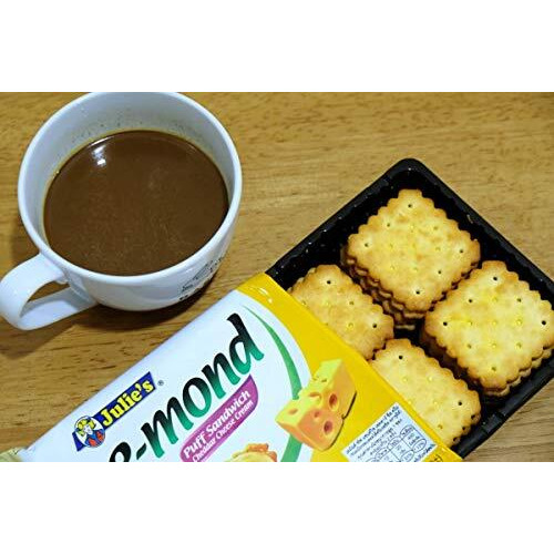 Julie's Lemond Puff Sandwich Cheddar Cheese Cream 180Gm