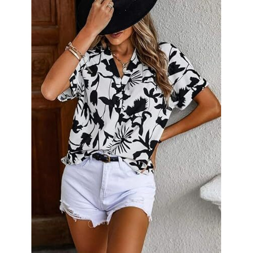 Leriya Fashion Women's Corduroy Button Down Pocket Shirts Casual Long Sleeve Oversized Blouses Tops (LF-W1559-M)