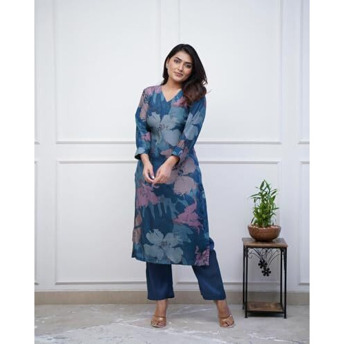 GoSriKi Women's Rayon Blend Straight Printed Kurta with Pant (KITIMAT Cerosin-GS_S_Blue_Small)