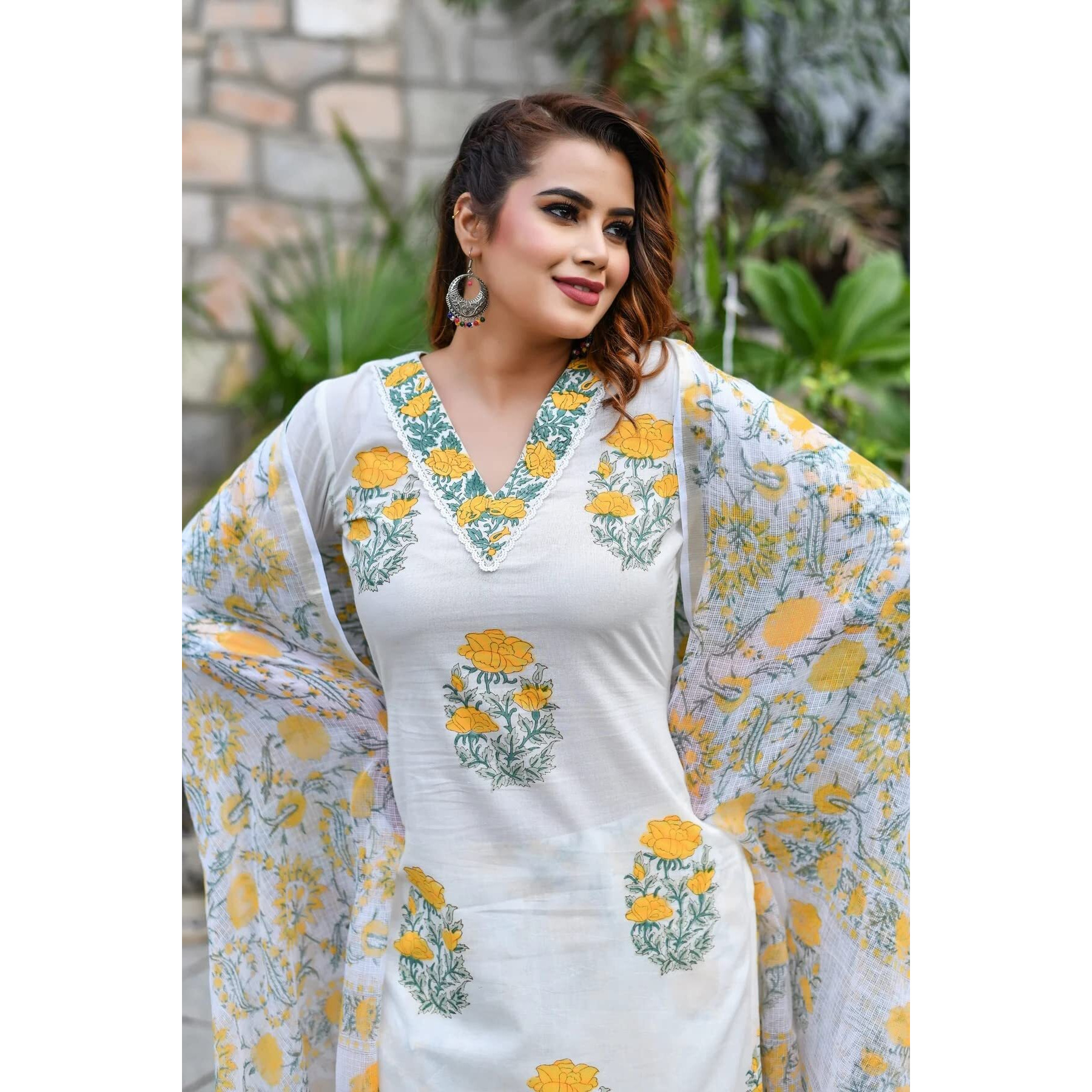 KLOSIA Women Straight Block Printed Kurta and pant set with Dupatta (X-Large)