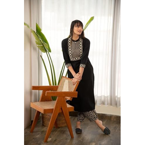 Yashika Women's Floral Regular 3/4 Sleeve Solid Black Color Kurti Pant Set, Cotton Blend, Knee Length, Stylish Ethnic Outfit, Office, and Casual Occasions (AZ-YS-OG1-KS2164-Parent M)
