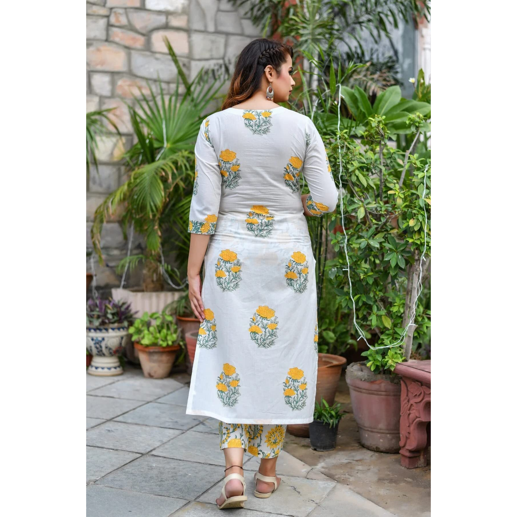 KLOSIA Women Straight Block Printed Kurta and pant set with Dupatta (Small)