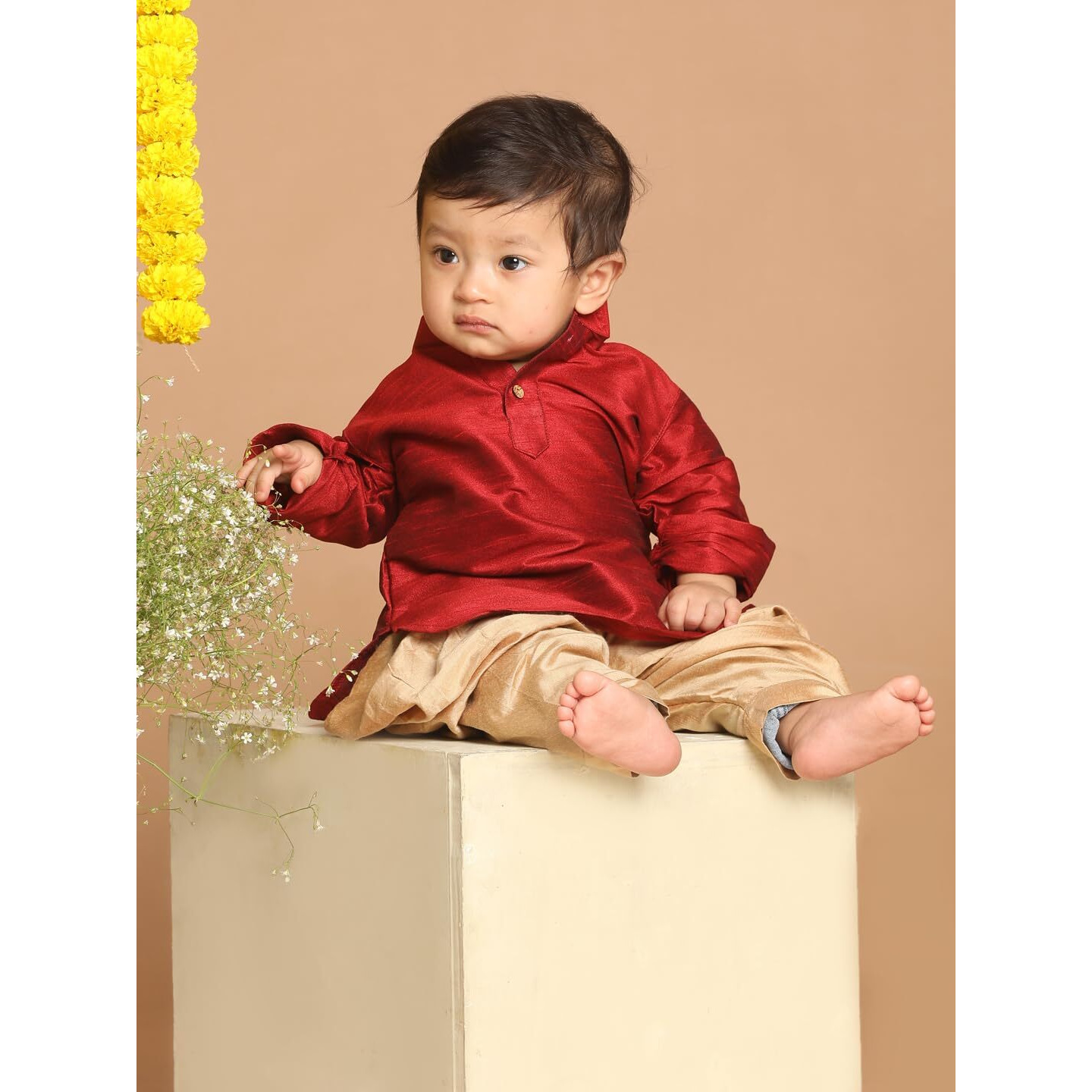 VASTRAMAY Infant Boys Maroon and Rose Gold Silk Blend Kurta and Dhoti Set_VSHISBUK001MAnCDRG_14