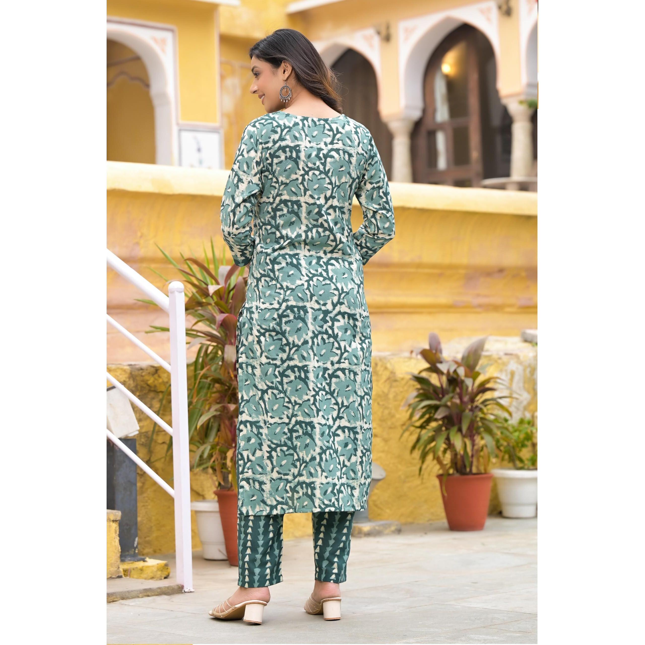 KLOSIA Women Straight Block Printed Kurta and Pant Set with Dupatta | Ethnic Set | Dupatta Set | Suit Set | Kurta Set | Wedding Suit | (X-Large) Dark Green