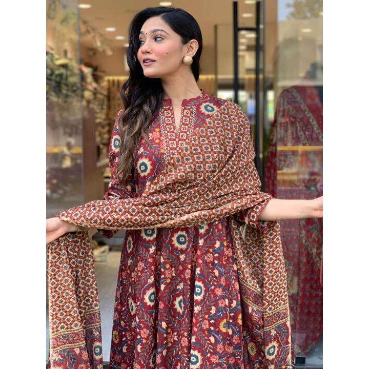 KLOSIA Women Printed Anarkali Kurta and Pant With Dupatta (IN, Alpha, L, Maroon)