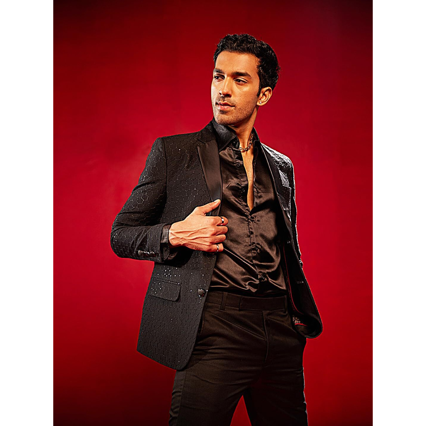 VASTRAMAY Embroidered Blazer for Men  Versatile Ethnic Wear for Weddings & Special Occasions Black