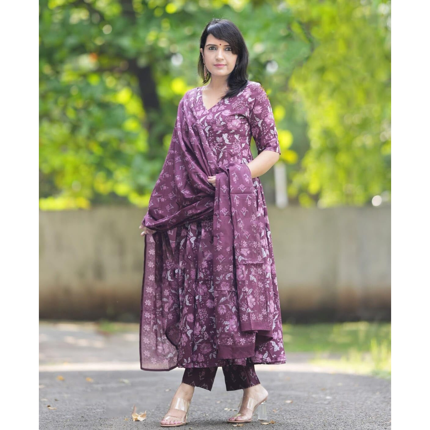 KLOSIA Women Printed Anarkali Kurta Pant with Dupatta (in, Alpha, L, Purple)