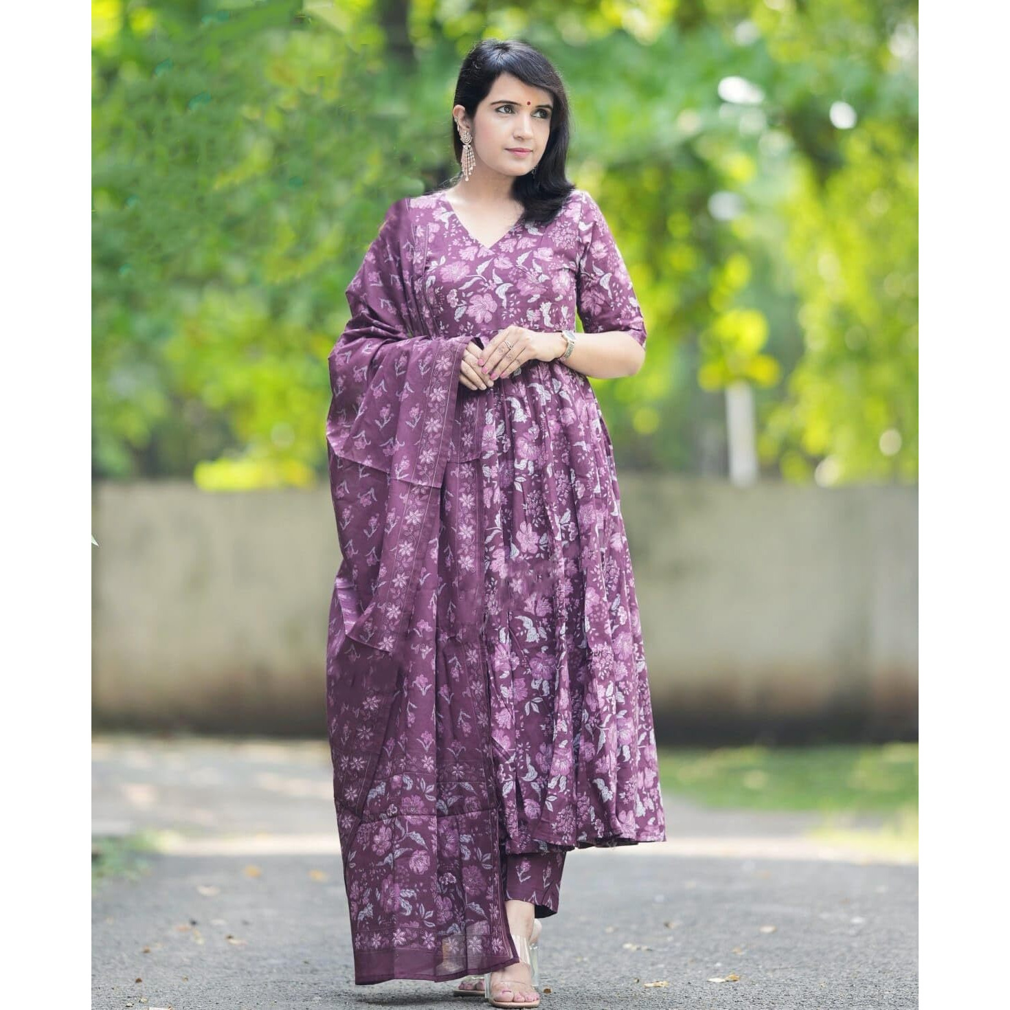 KLOSIA Women Printed Anarkali Kurta Pant with Dupatta (in, Alpha, L, Purple)