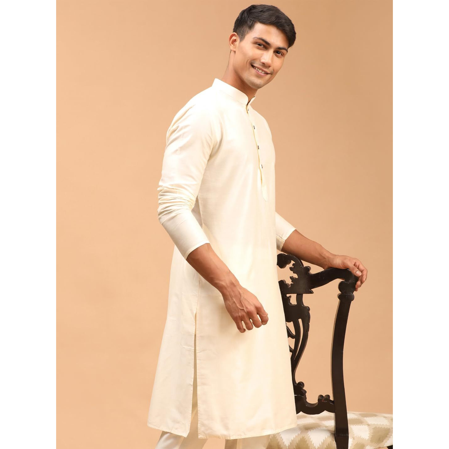 VASTRAMAY Regular Men's Cream Viscose Kurta (VASMK091CR_40, Regular Fit