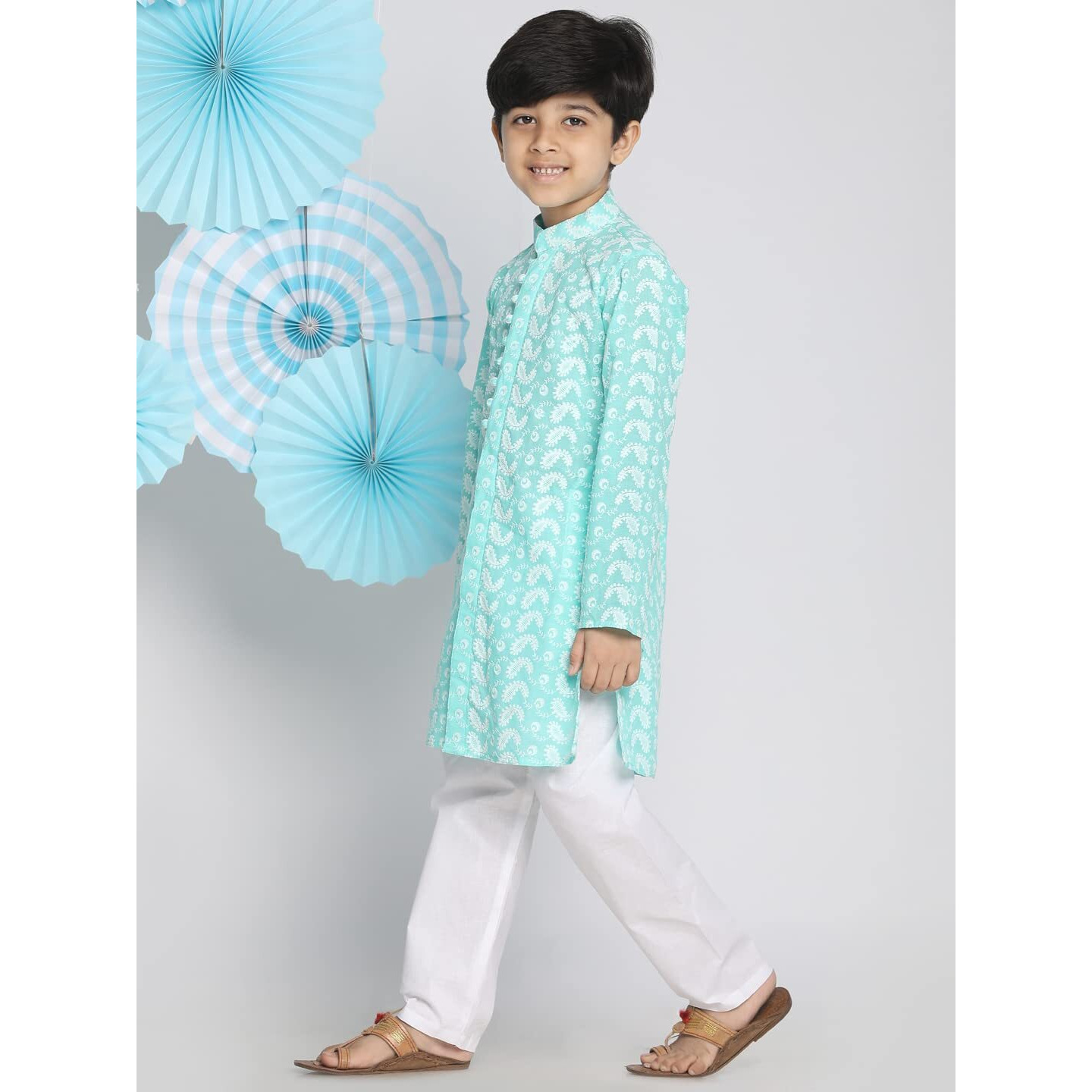 VASTRAMAY Boys' Cotton Kurta Pyjama Set with Lucknowi Chikankari Embroidery, Full Sleeves & Mandarin Collar  Perfect For Ethnic & Festive Occasions