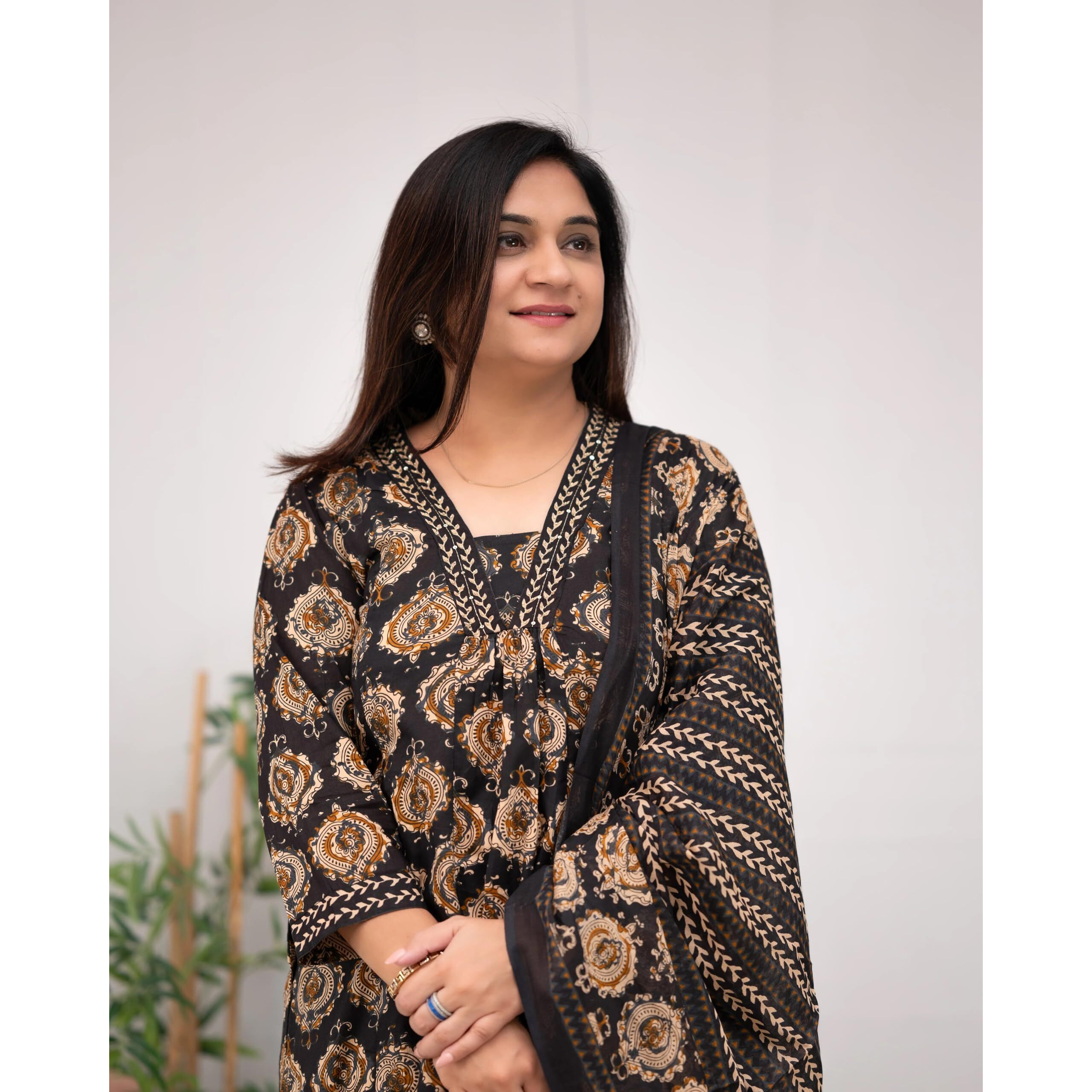 KLOSIA Viscose Women Straight Printed Kurta and Pant Set with Dupatta (in, Alpha, 2XL, Black)