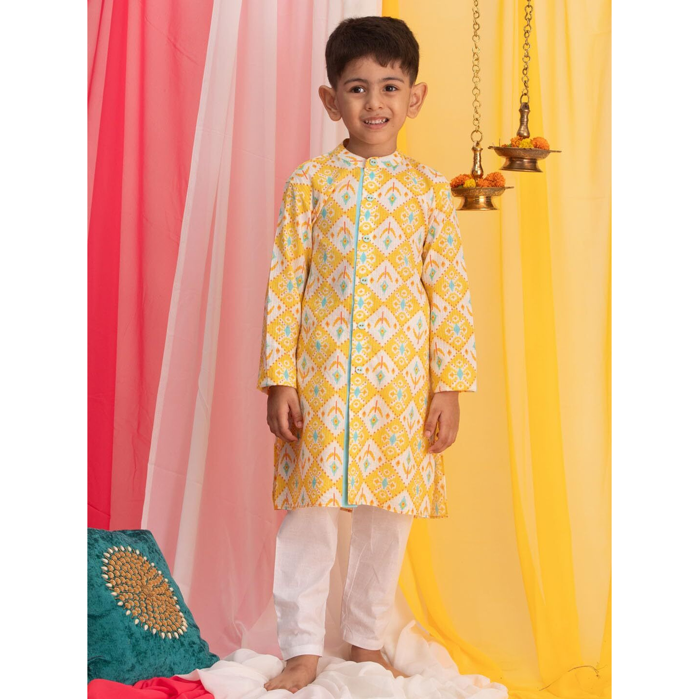 VASTRAMAY Boys' Yellow And White Kurta Pyjama Set || Ikkat Printed Cotton Cool Summer Kurta Set || Ethnic Wear for Festivals, Weddings_VASBK186YWnPWH_28