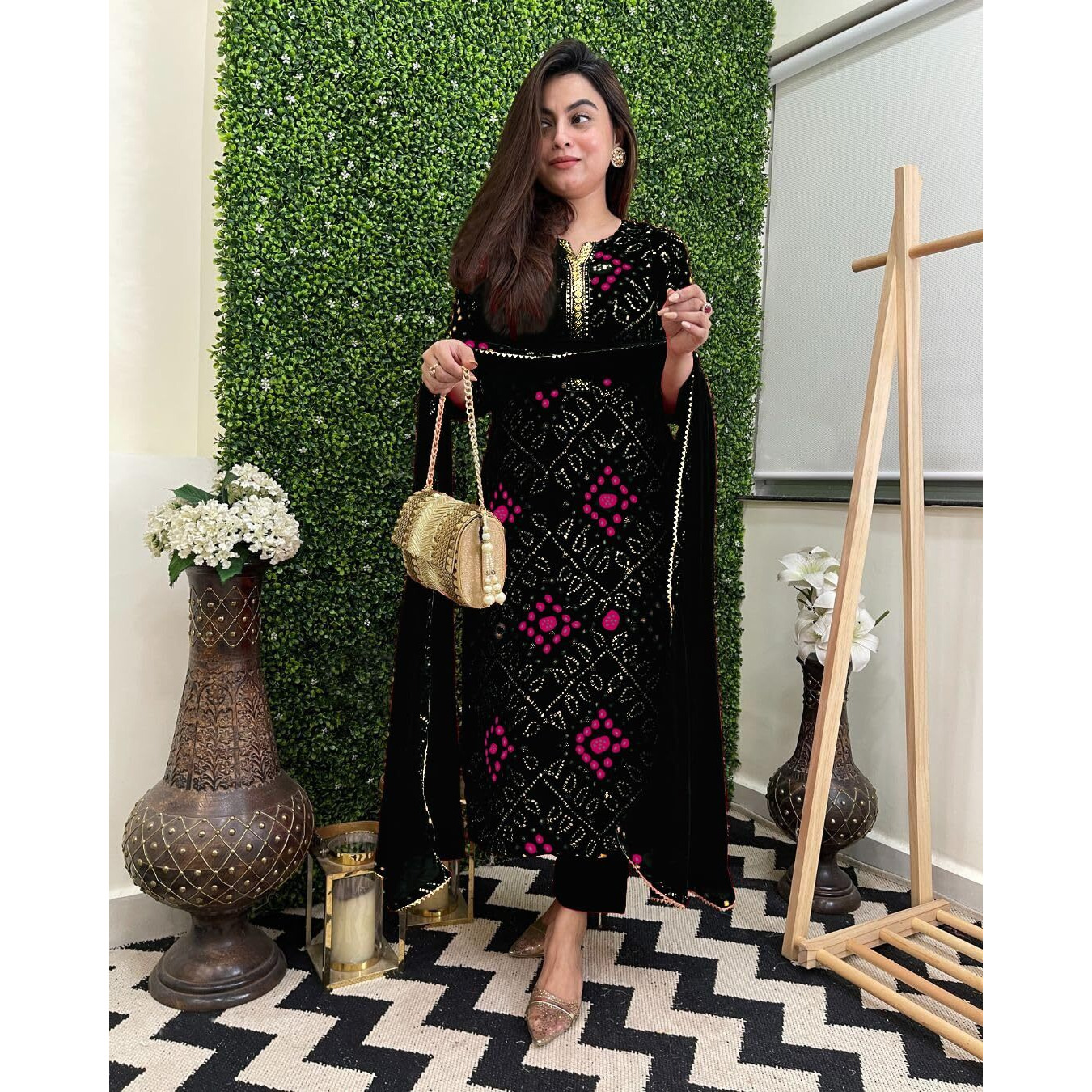 ANNI DESIGNER Women's Rayon Blend Floral Straight Kurta with Pant & Dupatta (TURAE-RED-G8S_Black_Large)