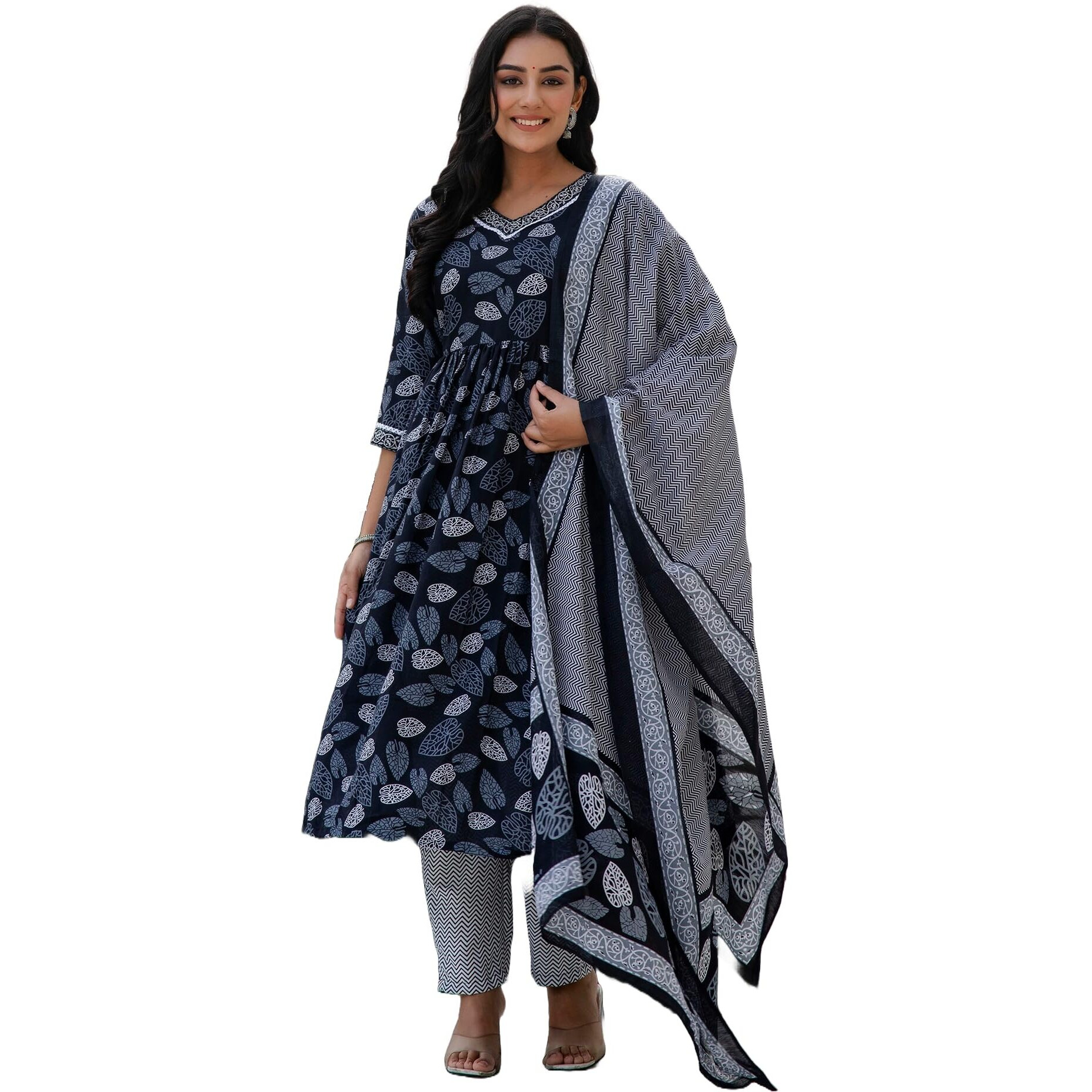 KLOSIA Women Black Printed Kurta and Pant Set with Dupatta (Small)