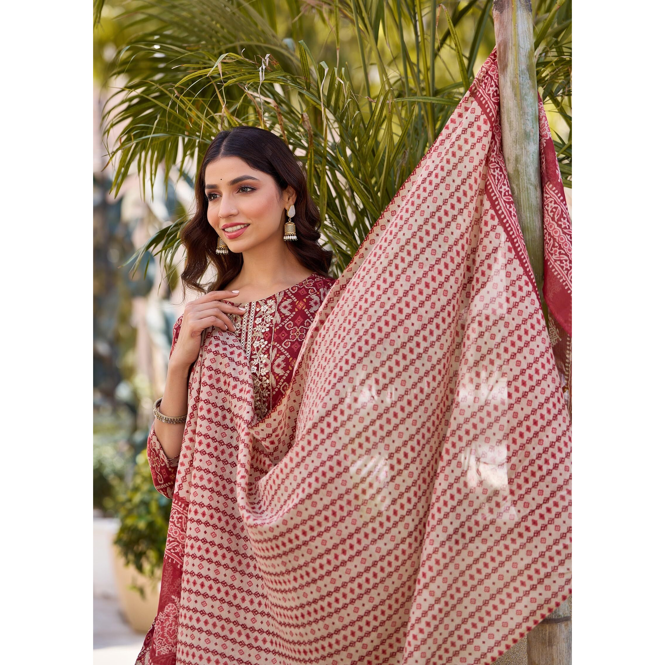 KLOSIA Women Straight Embroidery Viscose Kurta and Pant Set with Dupatta | Ethnic Set | Dupatta Set | Suit Set | Kurta Set | (Large) Maroon