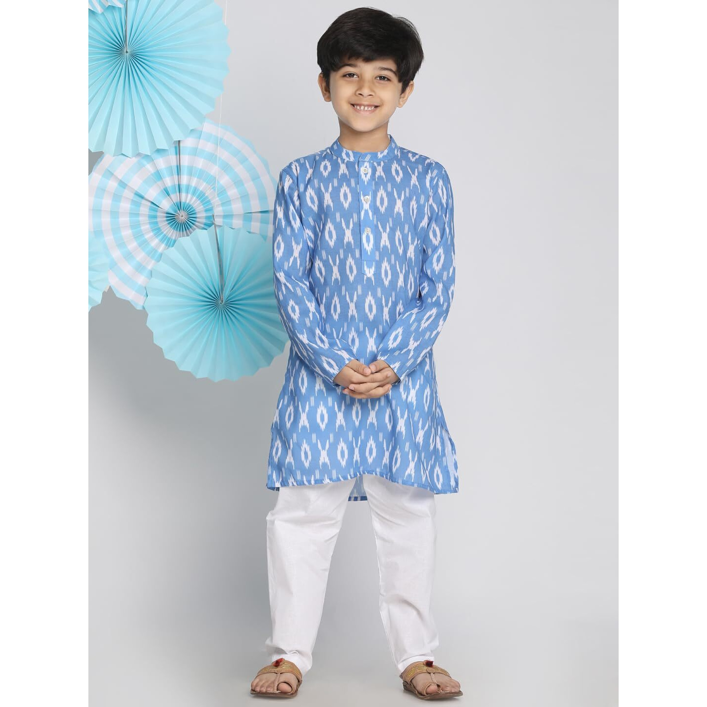 VASTRAMAY Boys' Aqua Blue And White Ikkat Kurta Pyjama Set || Traditional Ikkat Print Flat Collar Kurta And Relaxed Pyjama Set || Ethnic Wear for Festivals, Weddings_VASBK068AQnPWH_32