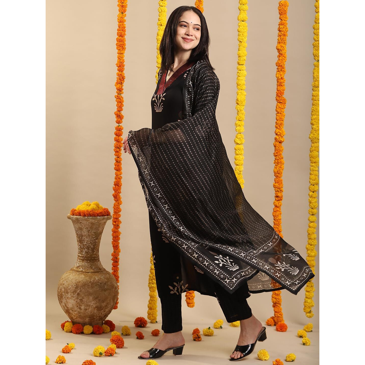 ANNI DESIGNER Women's Rayon Blend Straight Printed Kurta with Pant & Dupatta (Jimny Black-VKS02_S_Black_Small)
