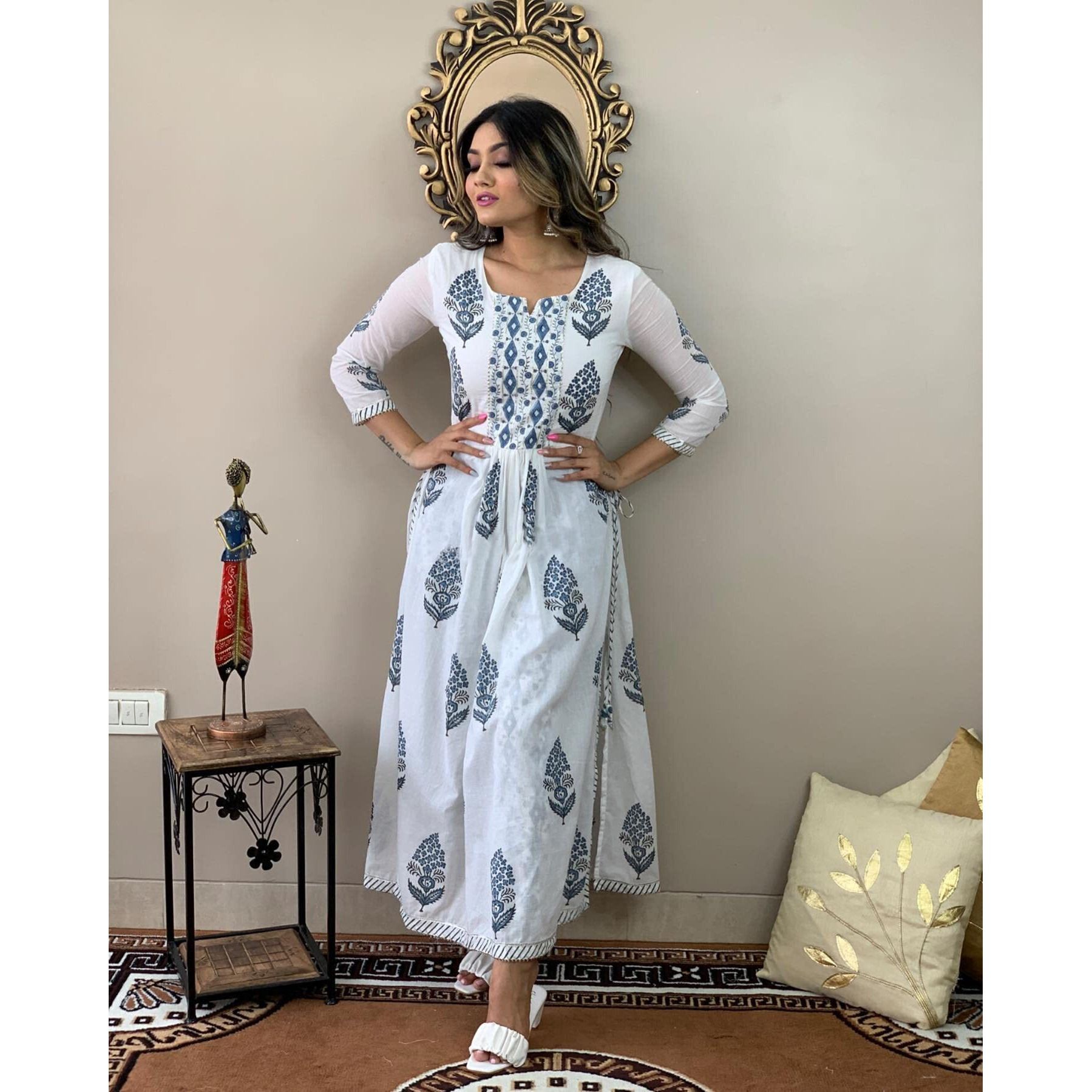 ANNI DESIGNER Women's Rayon Printed Straight Kurta with Pant (Putli White_L_White_Large)