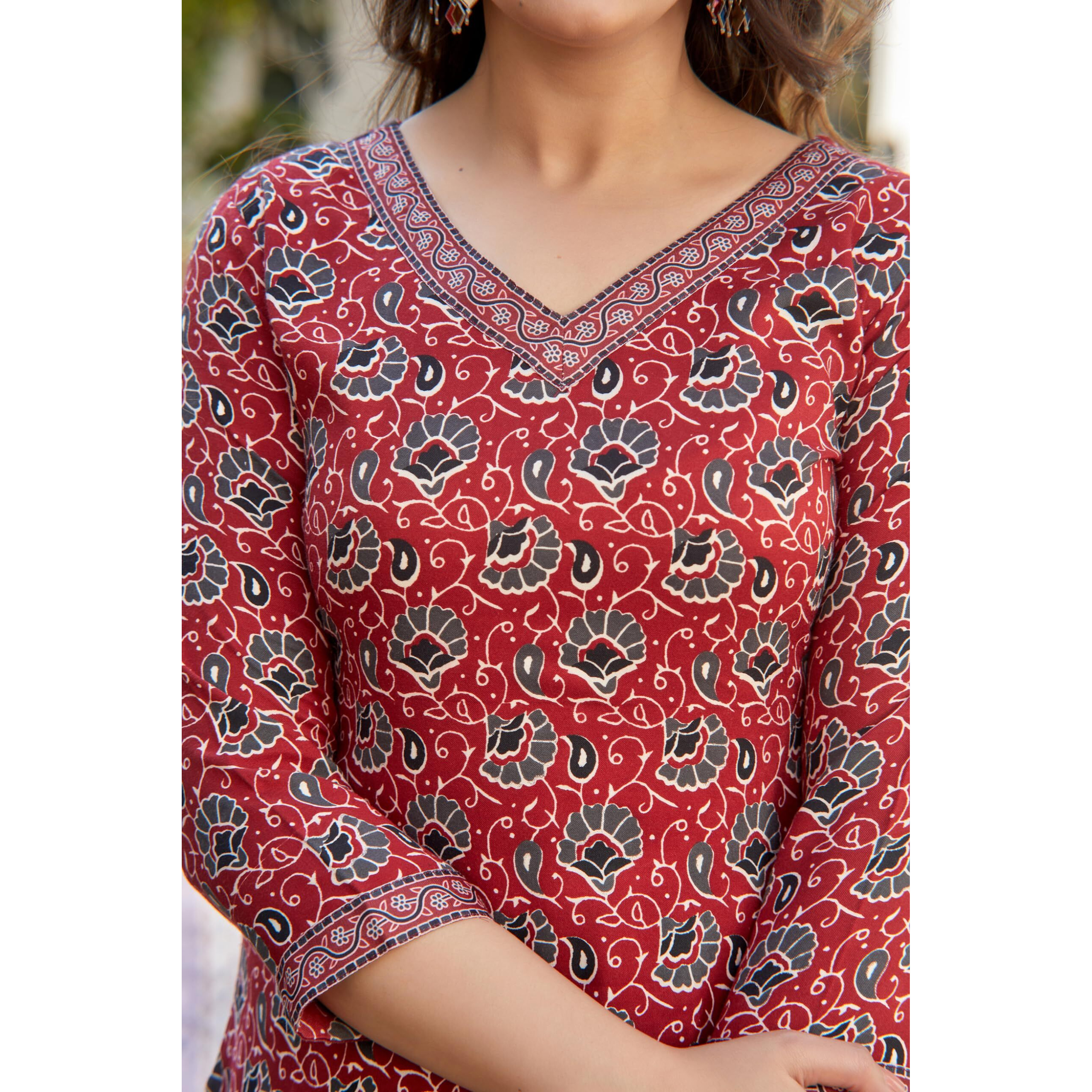 KLOSIA Women Straight Printed Kurta and Pant Set with Dupatta | Ethnic Set | Dupatta Set | Suit Set | Kurta Set | (Medium) Maroon