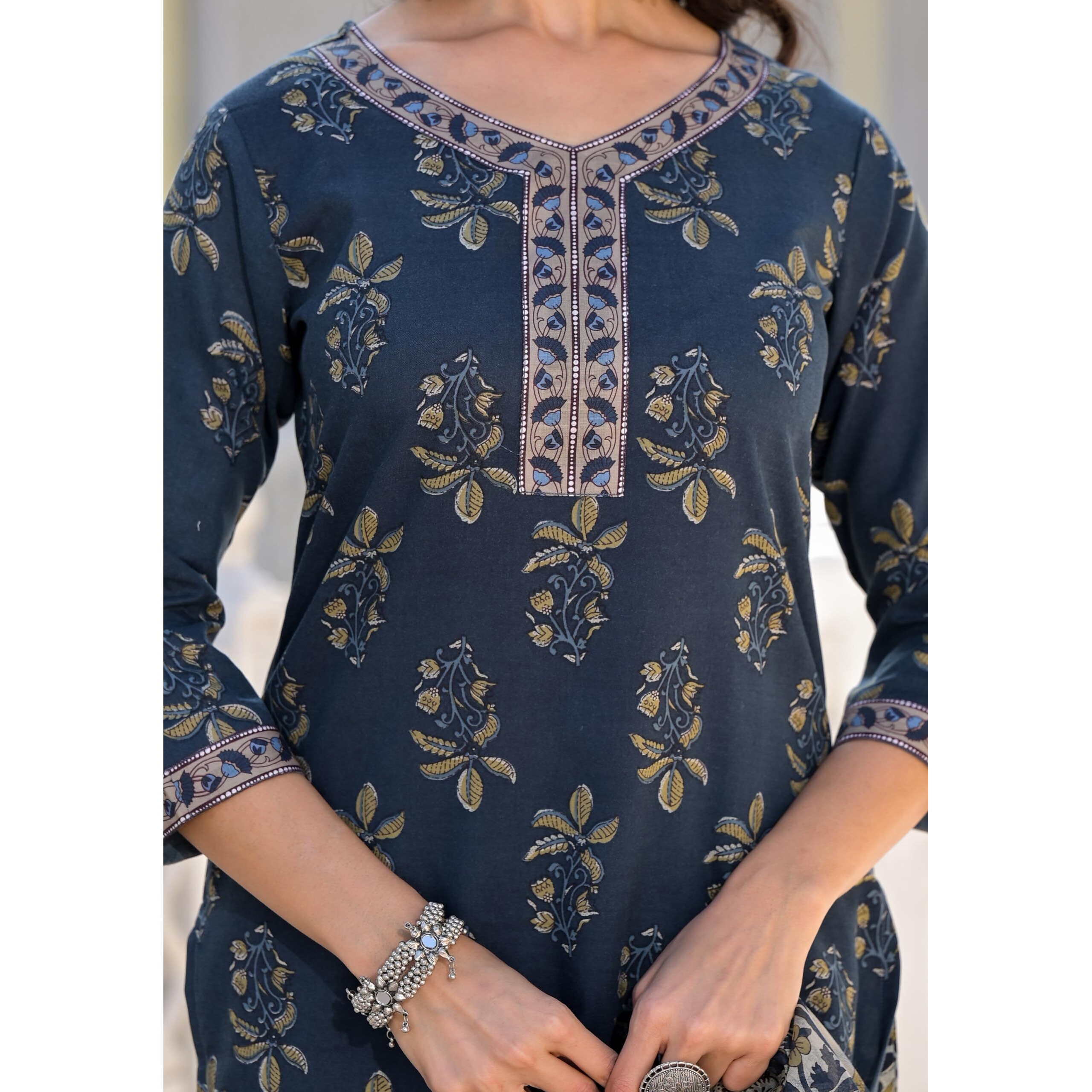 KLOSIA Women's Viscose Printed Kurta Pant with Dupatta | Ethnic Set | Printed | Suit | Styles | (Medium), Dark Blue