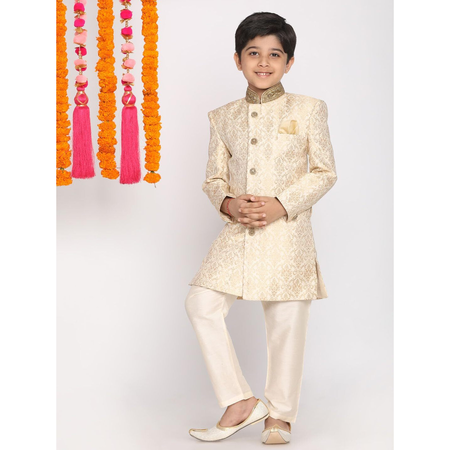 VASTRAMAY Boys' Gold And Beige Sherwani And Pyjama Set_VASBSW127nVPCR_26