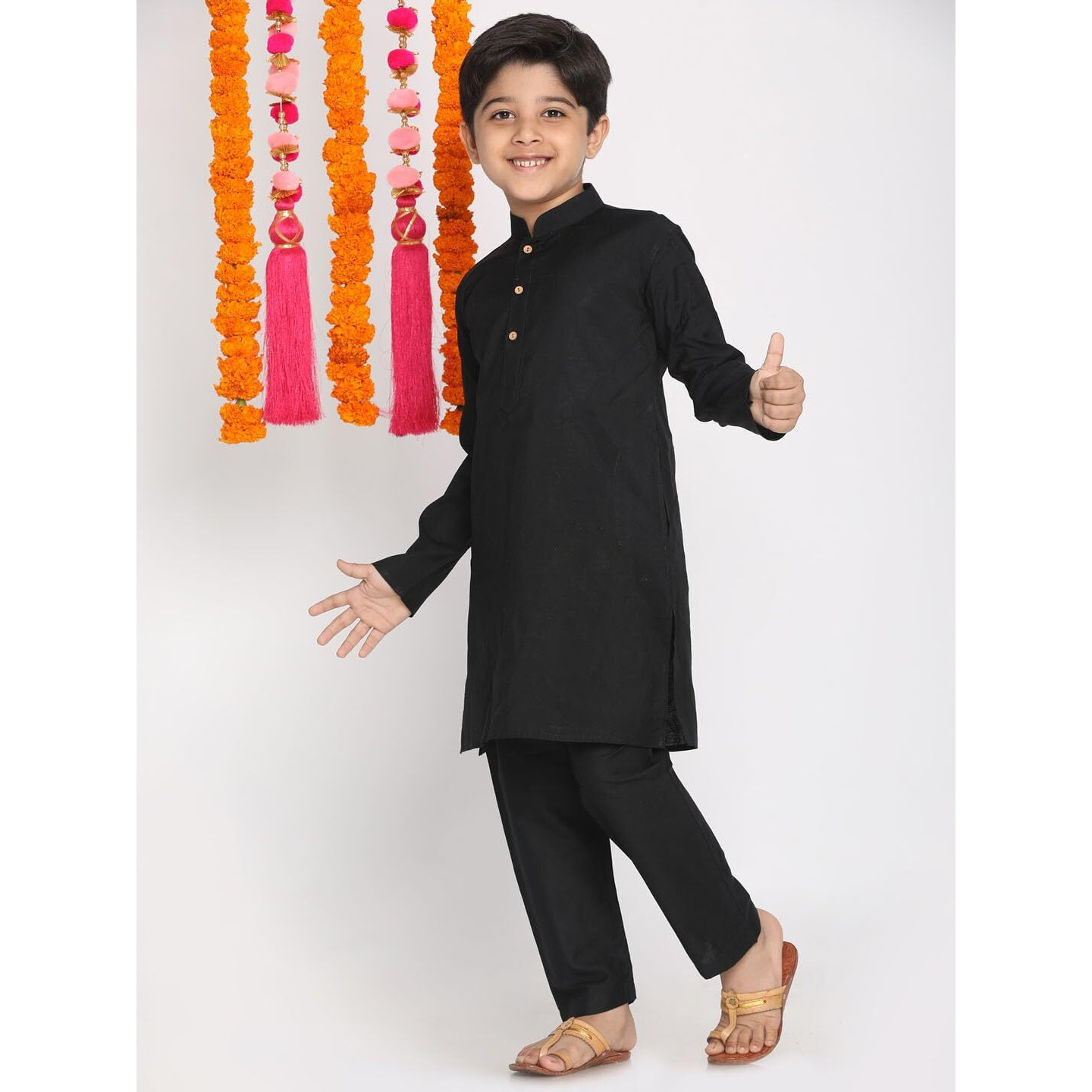 VASTRAMAY Boys' Black Kurta Pyjama Set_VASBK091BLnVPBL_32
