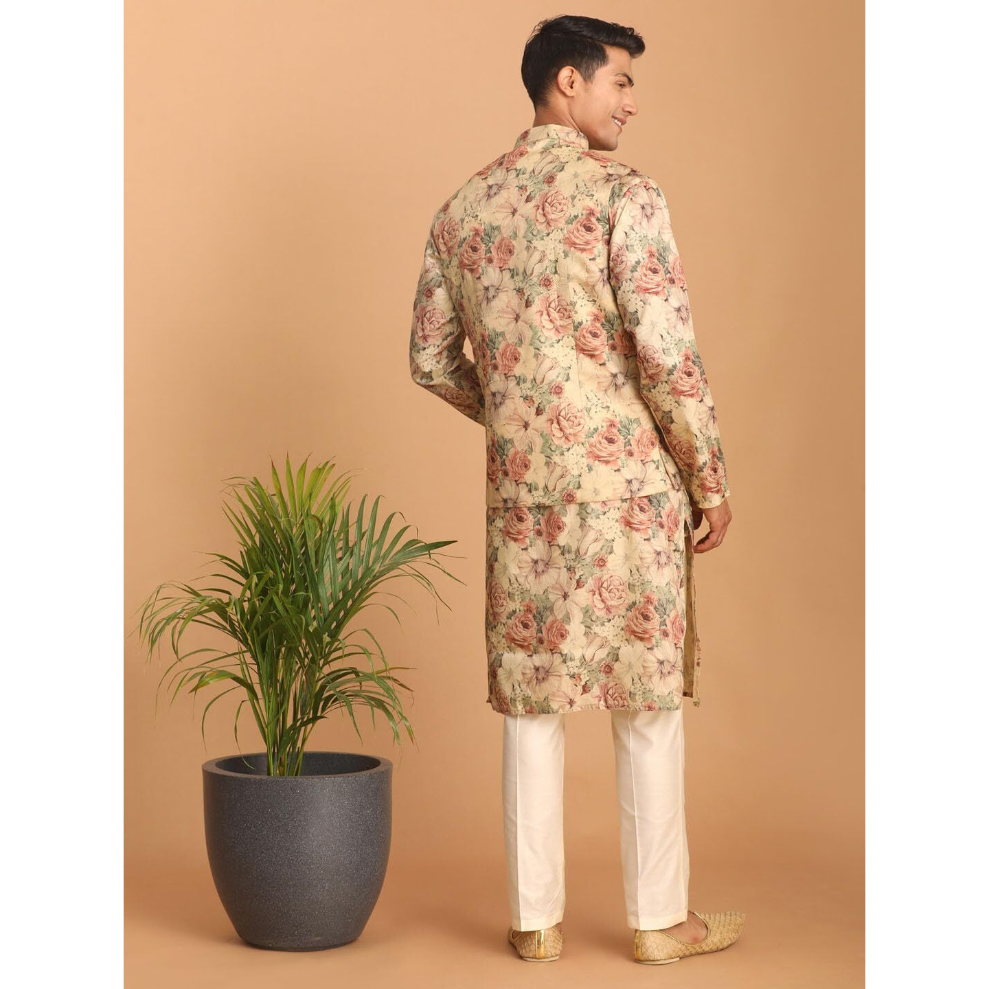 VASTRAMAY Classic Flower Print Silk Blend Printed Nehru Jacket with Kurta and Pant Style Pyjama Elegant Ethnic Wear for Men