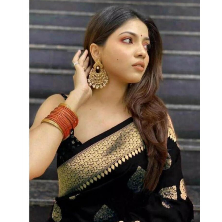 Yashika Women's Jacquard Trendy Banarasi Kanjivaram Black Color Saree with Blouse Material(AZ-YS-P1-SAKINA Purple) (AZ-YS-P1-SAKINA-P-0