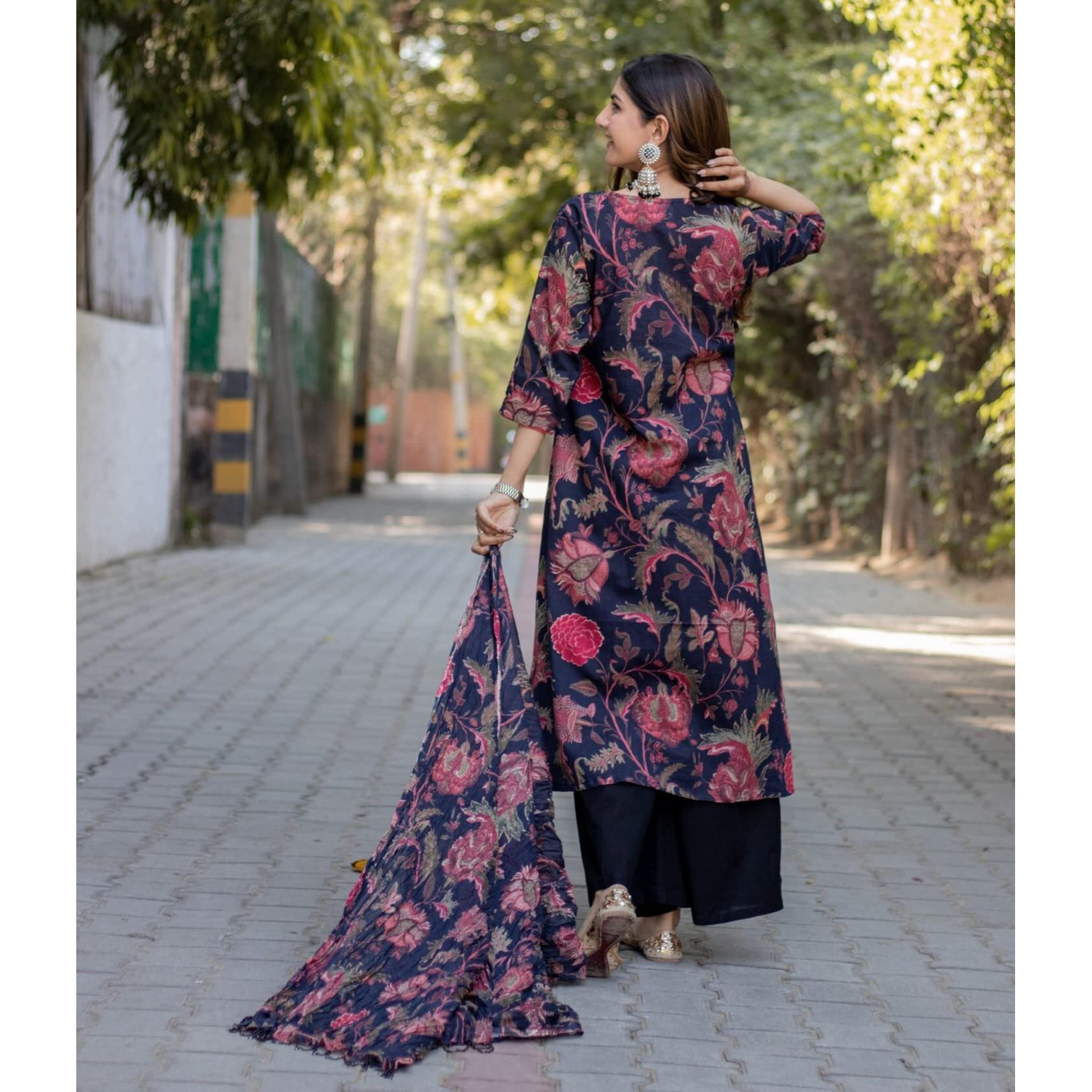 ANNI DESIGNER Women's Cotton Blend Floral Printed Straight Kurta with Palazzos & Dupatta (JAPA-Blue_S_Blue_Small)