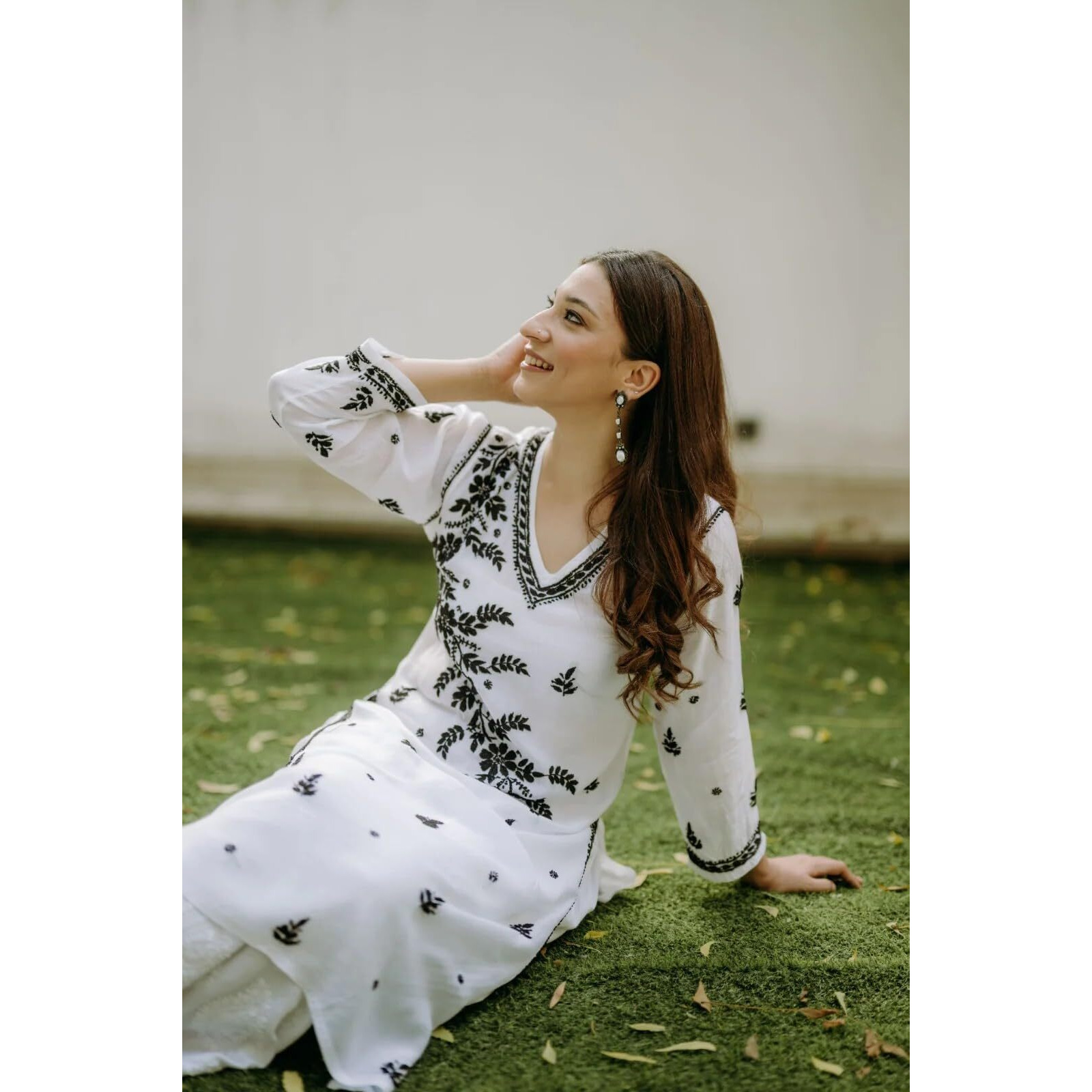 ANNI DESIGNER Women's Cotton Blend Chikankari Embroidered Straight Kurta (Lada White-NW_XL_White_X-Large)