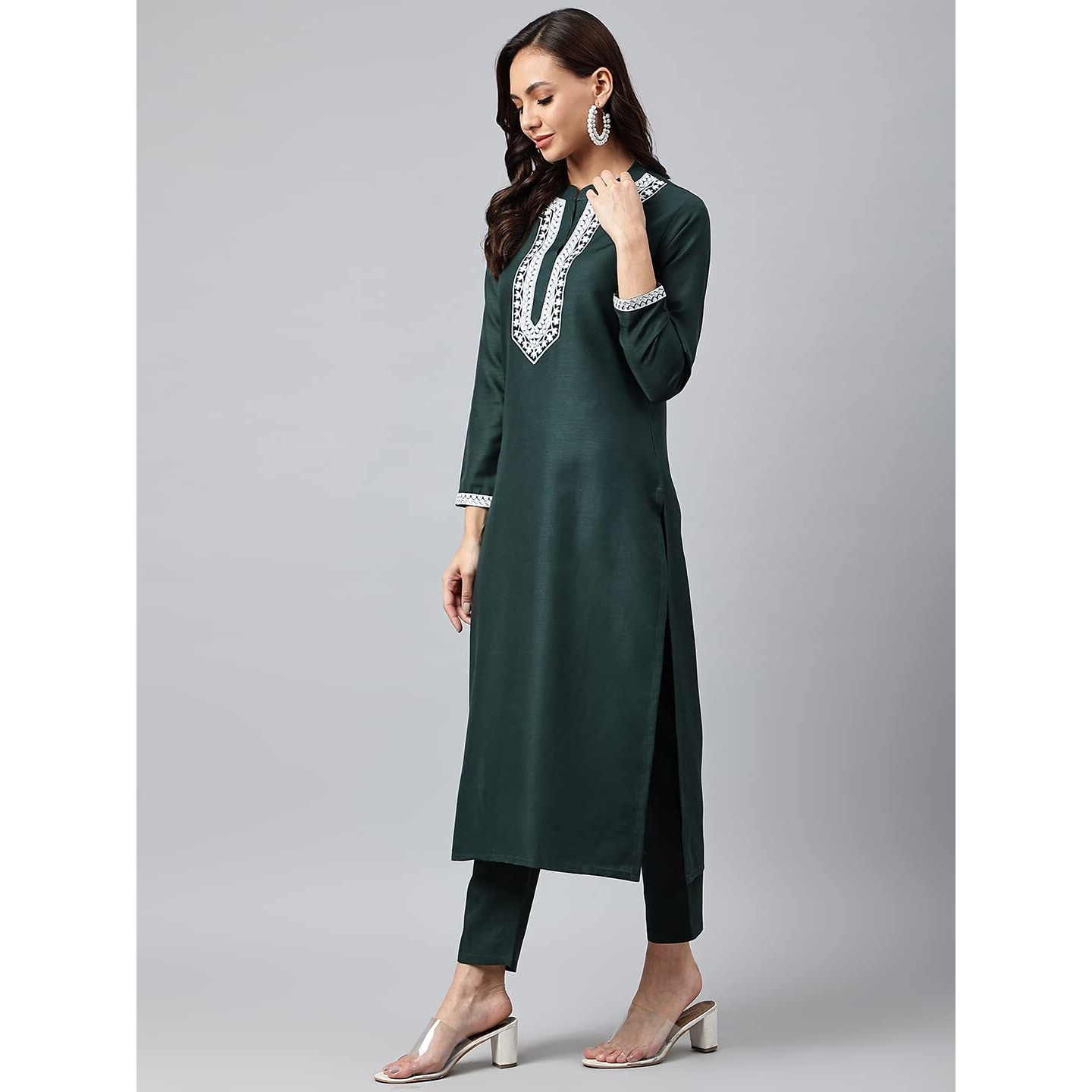 ANNI DESIGNER Women's Cotton Blend Straight Embroidered Kurta with Pant & Dupatta (Jagtara Green_XL_Green_X-Large)