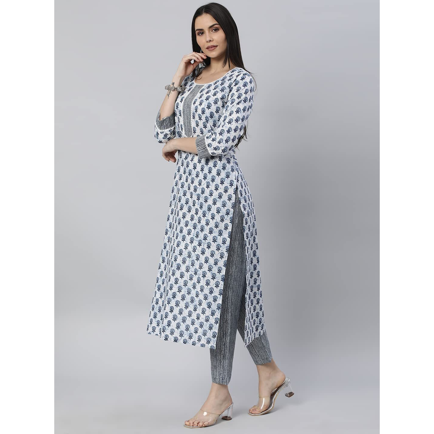 ANNI DESIGNER Women's Cotton Blend Straight Printed Kurta with Pant Set (Bitiya Blue_S_Blue_Small)