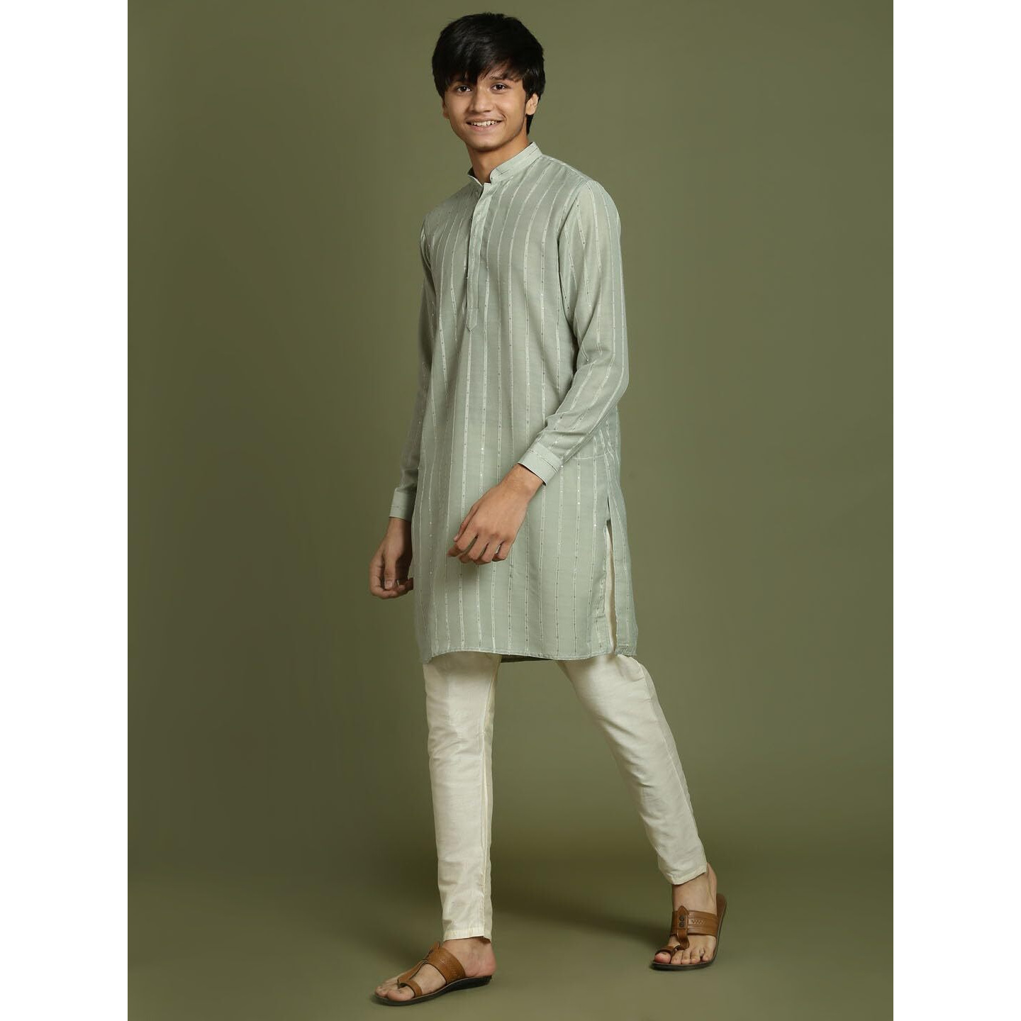 VASTRAMAY YUVA Boys' Green And Cream Kurta Pyjama Set_VYUVBK165GNnBVPCR_36