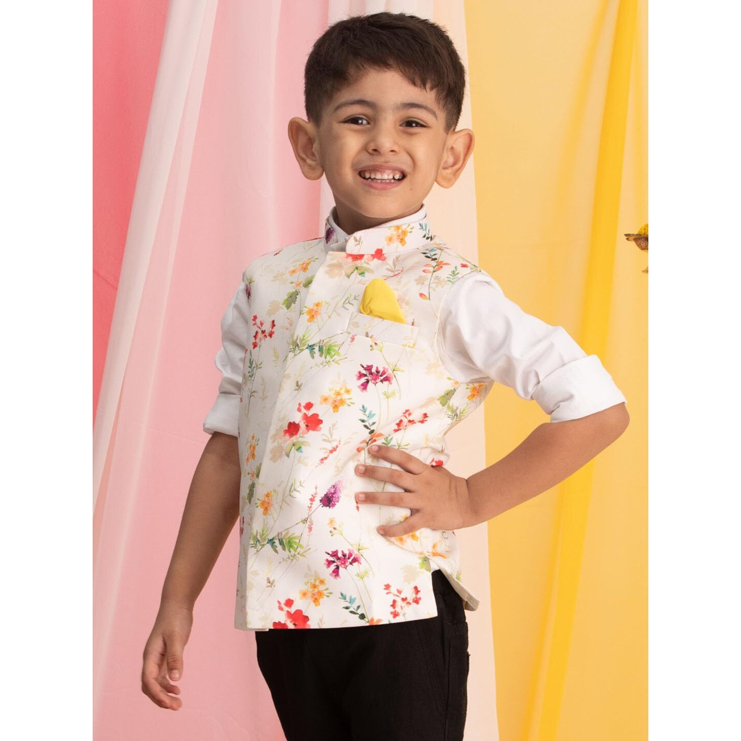 VASTRAMAY Boys' Multi Color Cream Base Nehru Jacket_VASBJ089CR_32