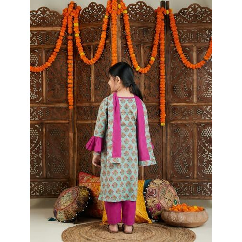 VASTRAMAY Girls' Green and Pink Kurta, Pant and Dupatta_VASGKP016GN_30