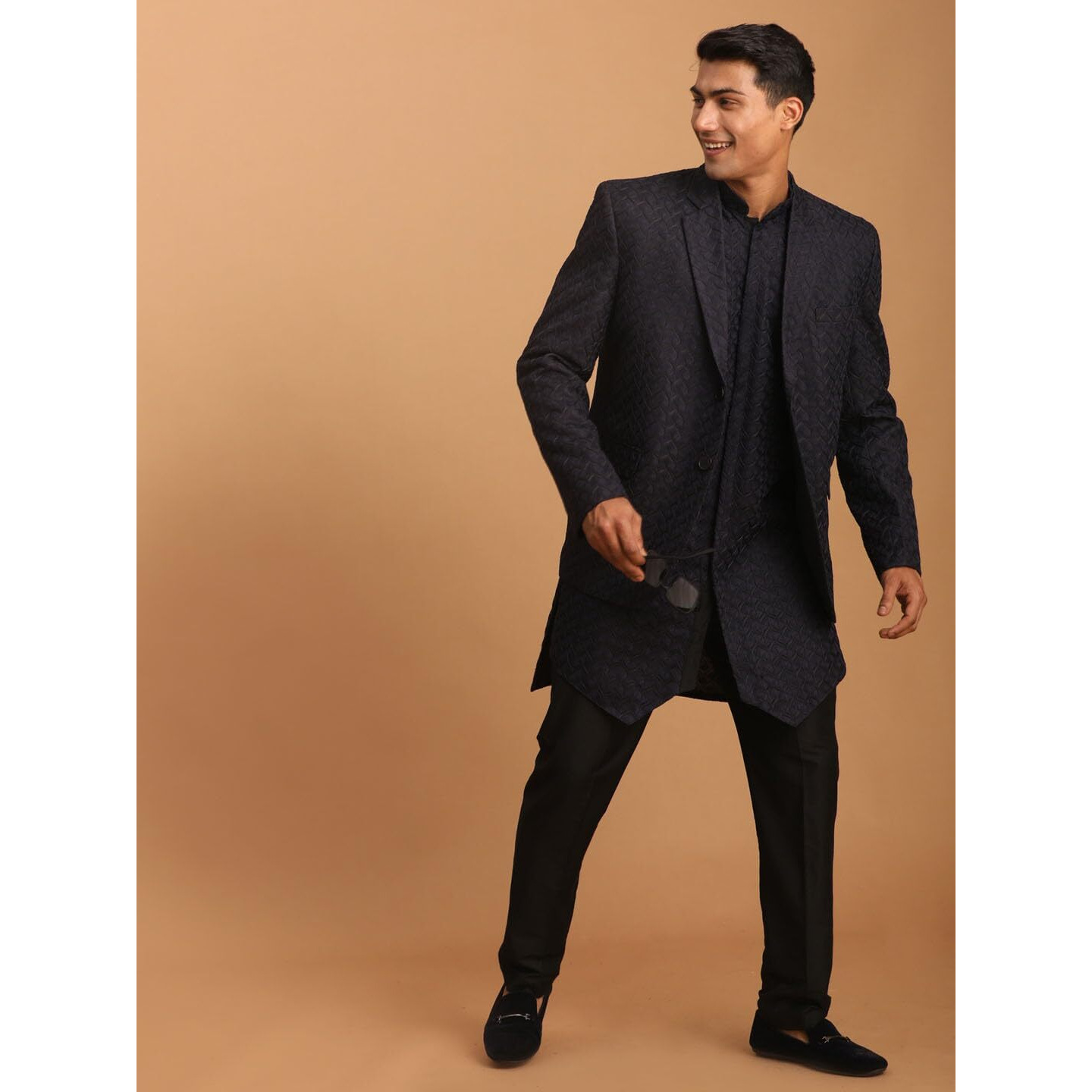 VASTRAMAY Men's Navy Blue And Black Silk Blend Jacket, Kurta and Pyjama Set | Imported Jacquard Fabric Blazer Kurta Set For Men
