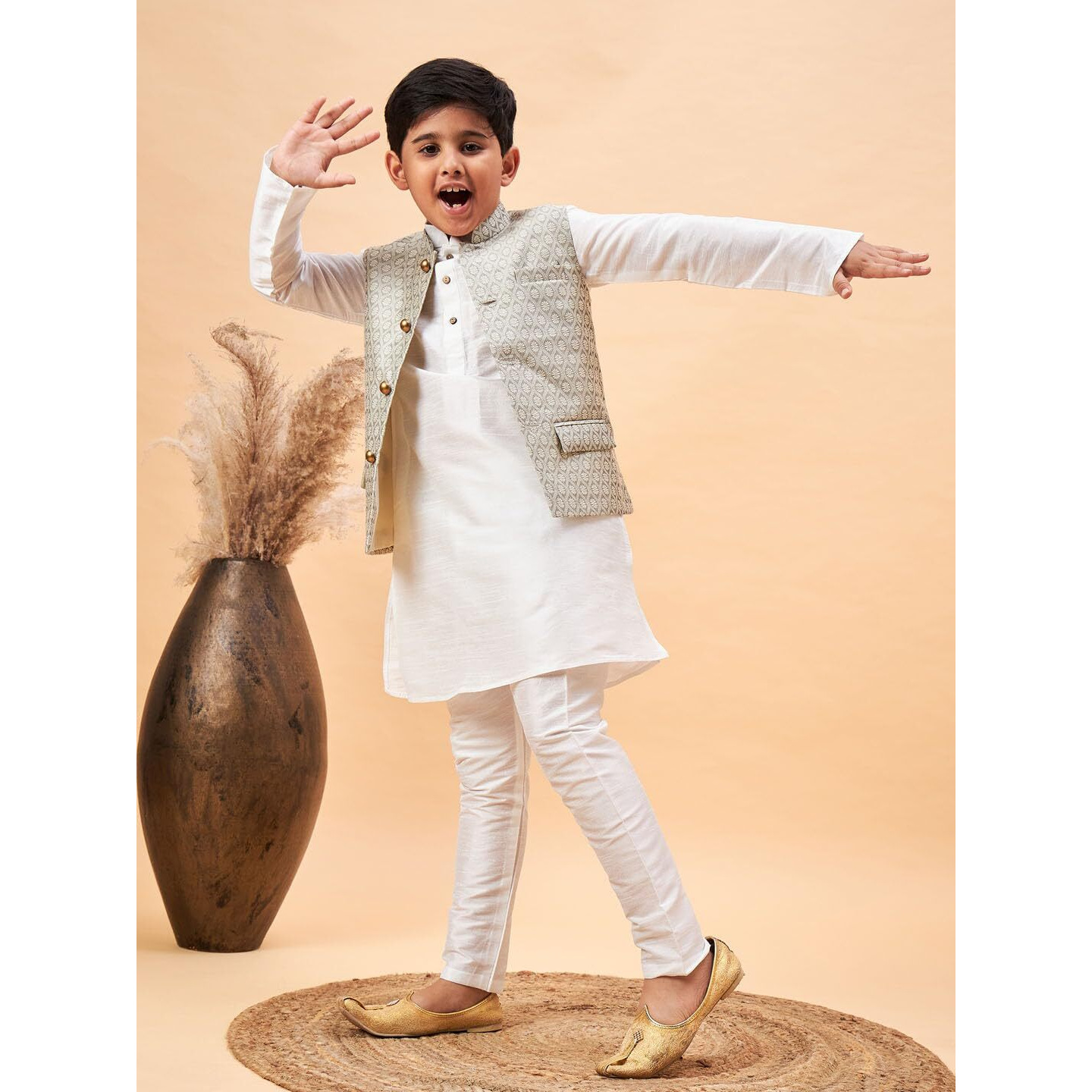 VASTRAMAY Boys' White And Beige Jacket, Kurta and Pyjama Set_VASBJ105BGnBKWH001nPDWH_22