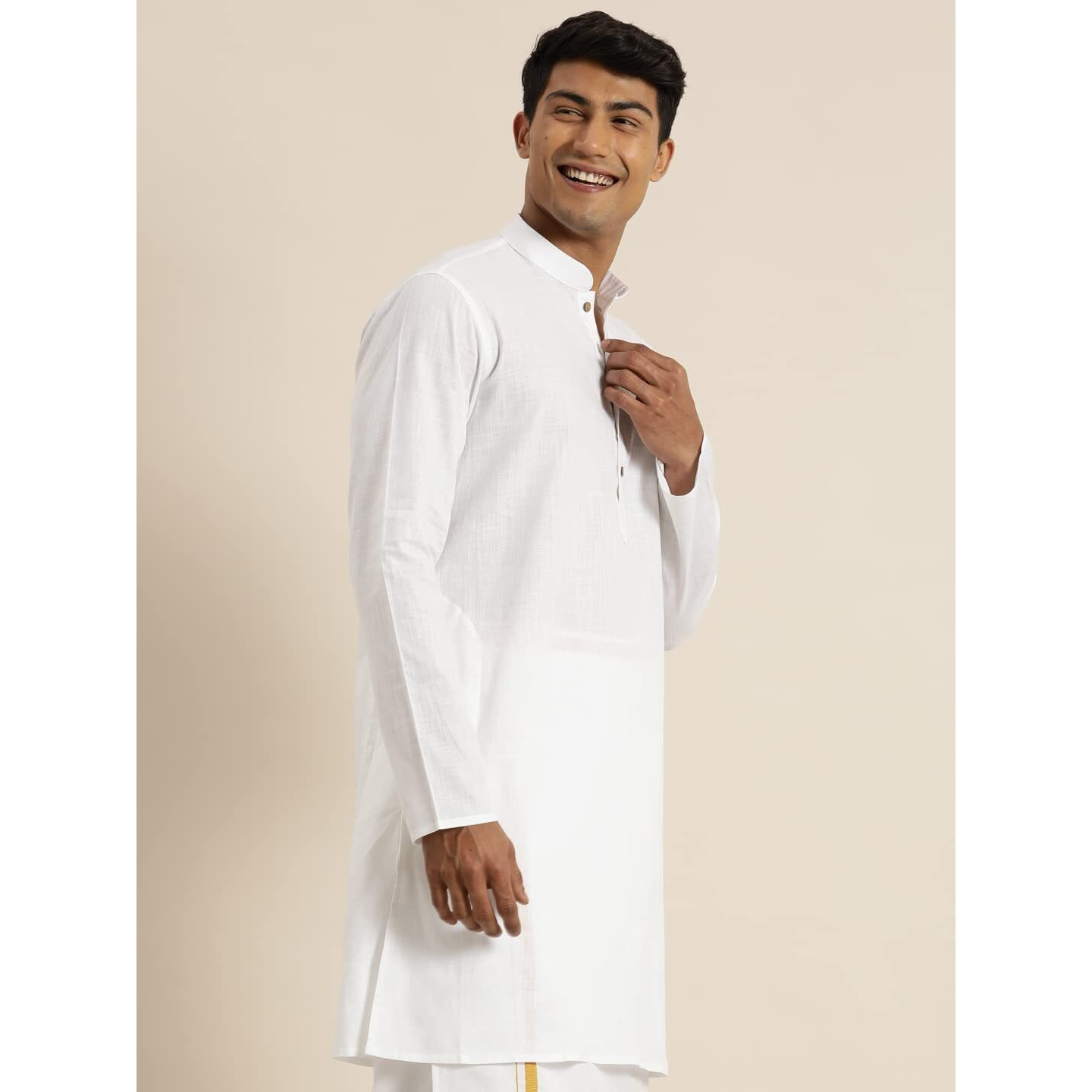 VASTRAMAY Men's Cotton White Kurta - Timeless Elegance for Festivals & Events | Classic Design, Premium Comfort, and Versatile Style | Ethnic Attire for Cultural Celebrations And Independence Day